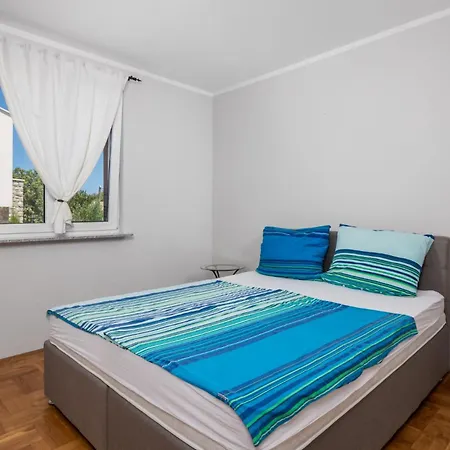 Apartment Apartments Bugenvila Brzac *
