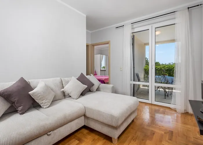 Bugenvila Apartament Brzac