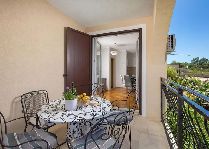 Apartament Bugenvila